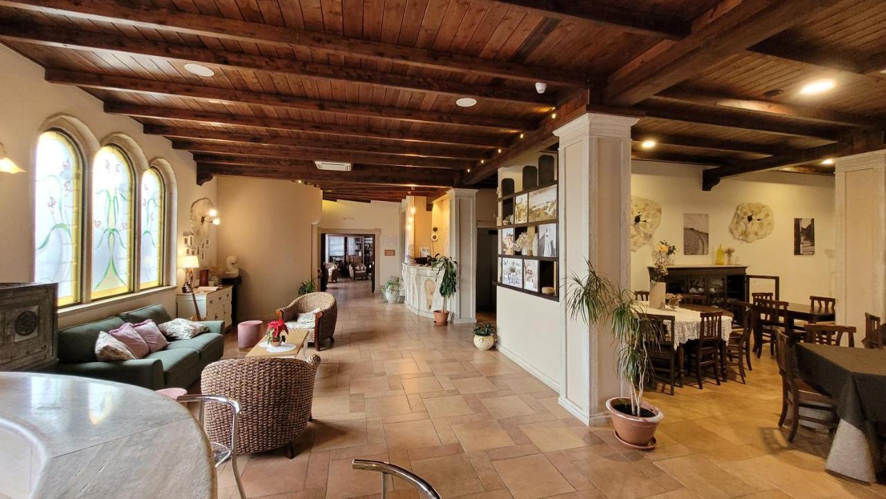 Domus Romulea Hotel Bisaccia Exterior photo